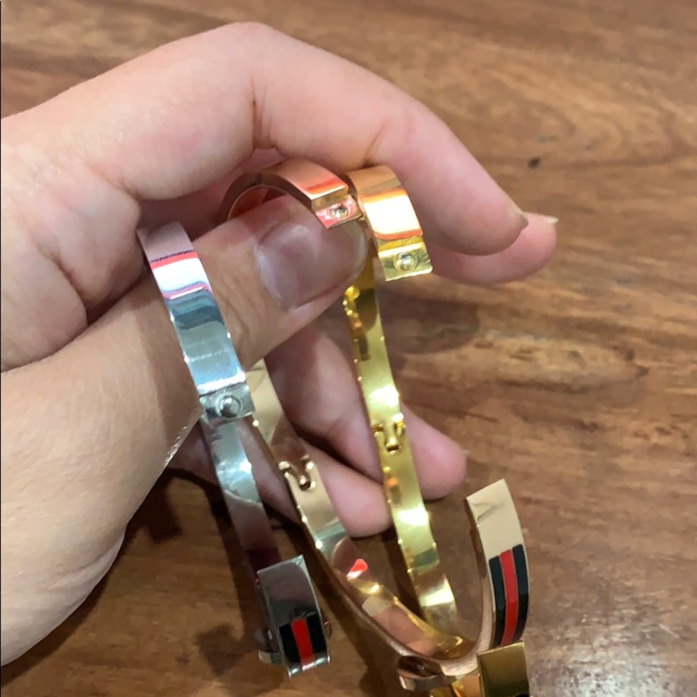 24k gold plated with stainless steel bangle - Picture 8 of 8